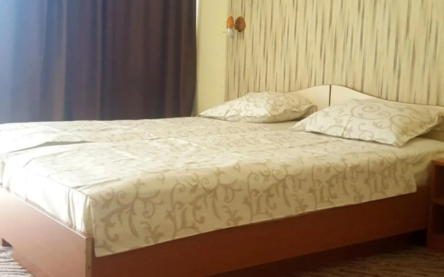 Balaton Hotel