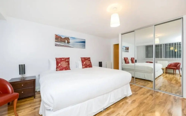 Canary Wharf Luxury Apartments