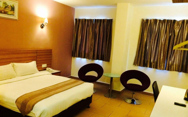 Grand Court Hotel