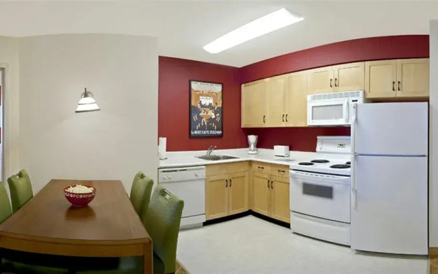 Lakeview Signature Inn Calgary Airport