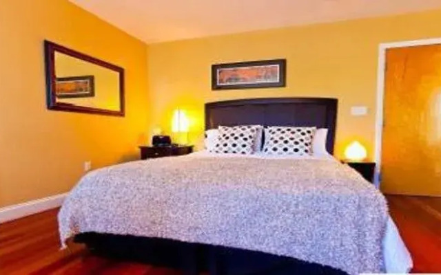 South Beach Furnished Studio