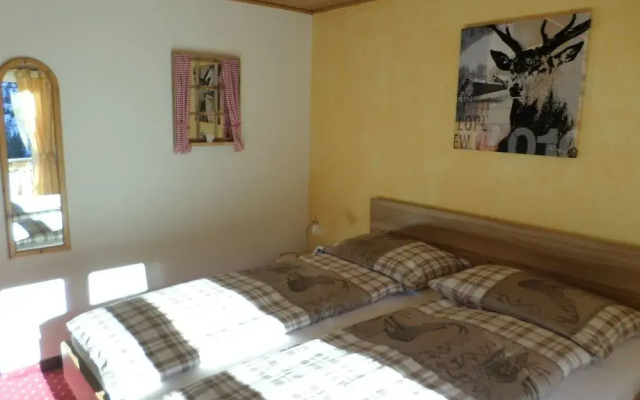 Hotel Mira