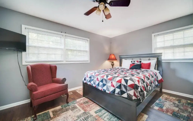 Mid-city Serenity Downstairs