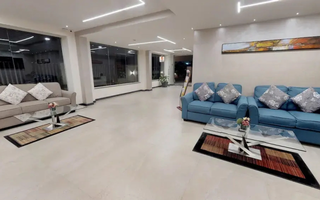 37th Crescent Boutique Suites