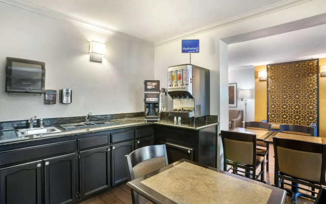 Best Western Clovis Cole