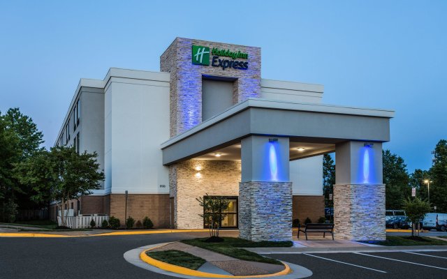 Holiday Inn Express Lorton, an IHG Hotel