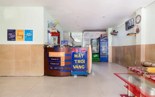 Oyo 752 Mat Troi Vang