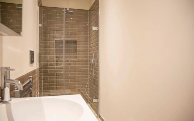 Coleherne Road Residence VIII