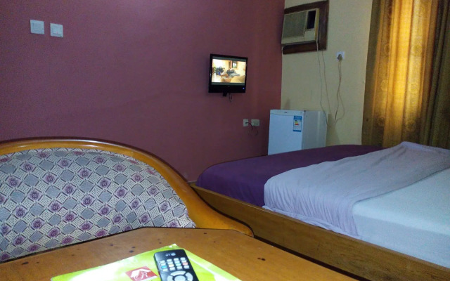Richanthonio Suites