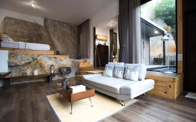 Nhapha Khao Yai Resort
