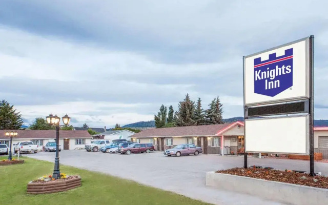 Knights Inn - Merritt, BC