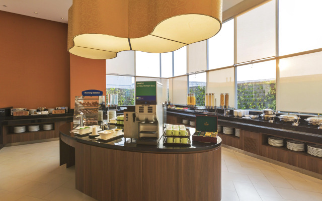Holiday Inn Express Jakarta Pluit Citygate by IHG