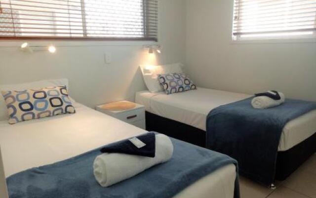 Cranbourne Court Unit 7