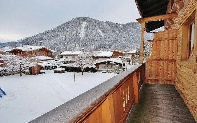 Spacious Apartment In Kitzbuhel With Balcony