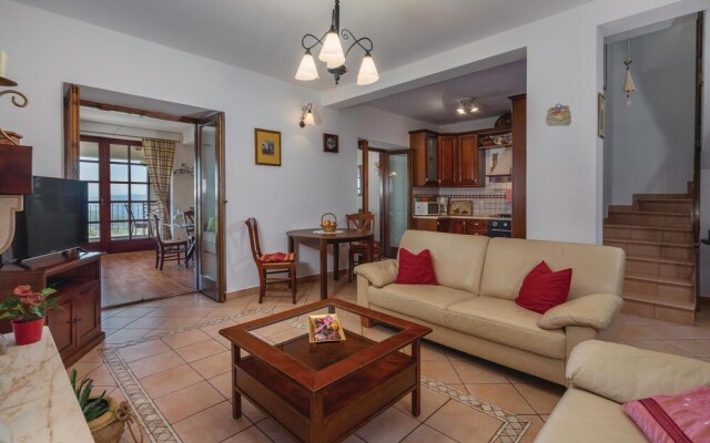 Stunning Home in Labin With Wifi and 2 Bedrooms