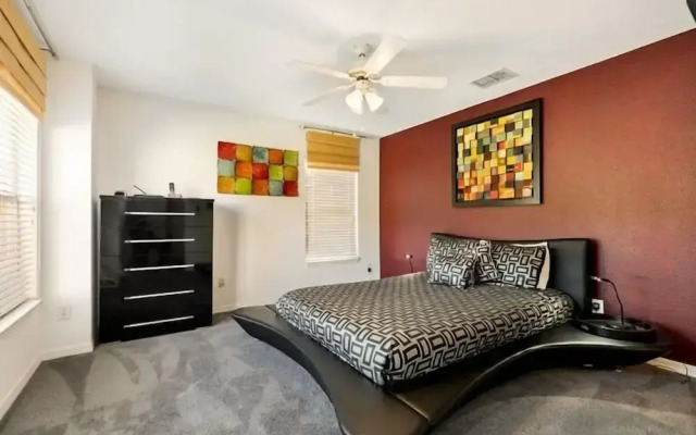 Lakeside Landing 6 Bedrooms