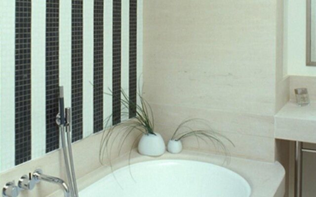 Hotel Le A