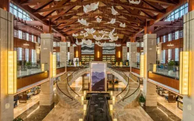 Yuanmou Grand Hotel