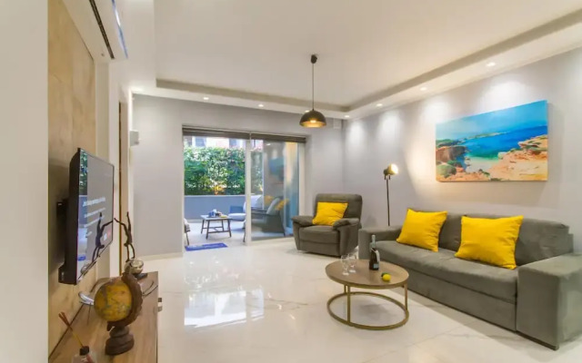 Aquamarine Modern Apart M3