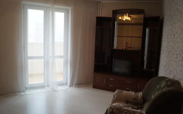 Apartment on Pervomayskiy Prospekt 76-3