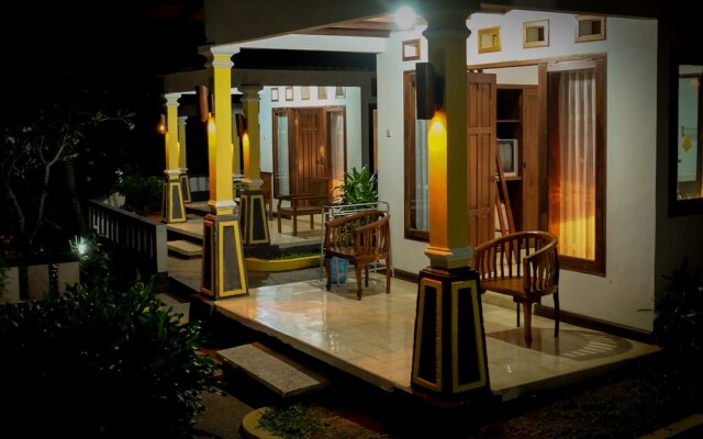 Bali Sunset Hotel