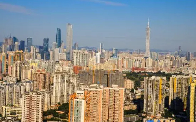 Xingyi International Apartment (Guangzhou Changgang Metro Station)