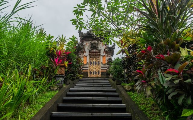 Puri Astina Villa