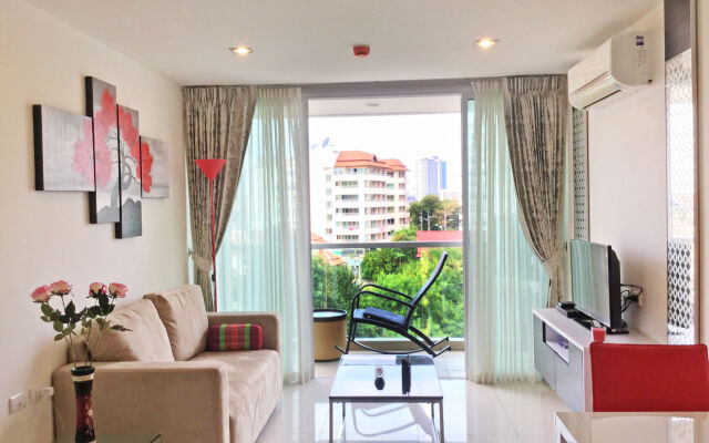 Art On The Hill by Pattaya Sunny Rentals