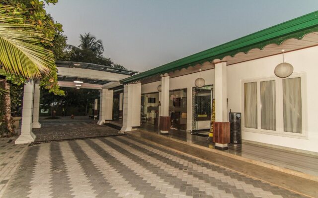 Clove Transit Hotel by OYO Rooms