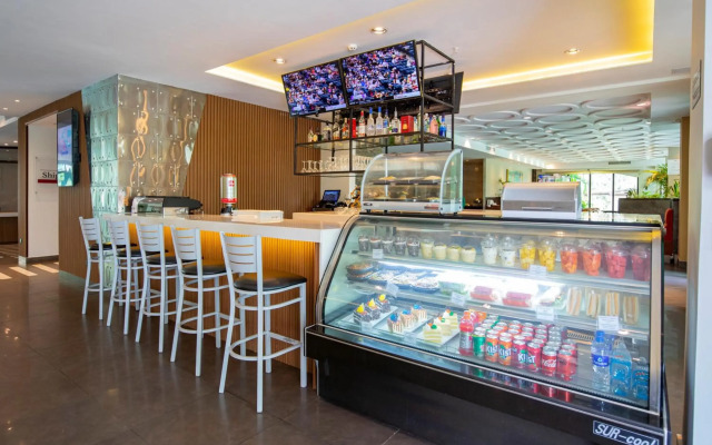 Holiday Inn Panama Canal by IHG