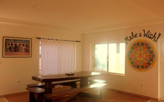 Almagreira Surf Hostel