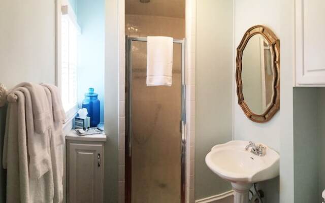 Trowell Historic Inn