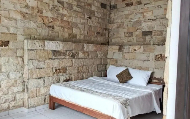 Seven Trumpets Guesthouse