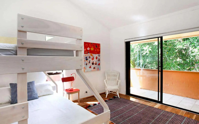 Ross Cres Spacious Private Beach House