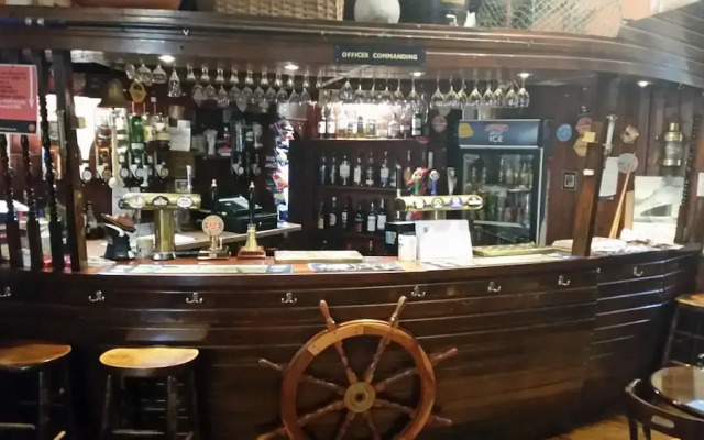 Blue Peter Hotel