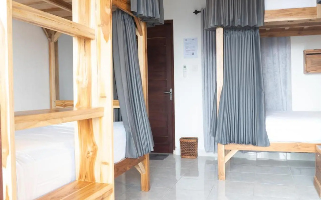Surf & Party - Hostel Somewhere Else – Guest Rooms – Canggu