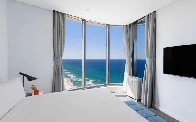 Meriton Suites Surfers Paradise