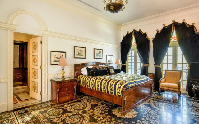 The Villa Casa Casuarina