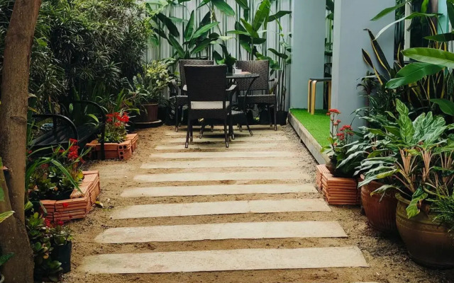 Khunyuw Hotel