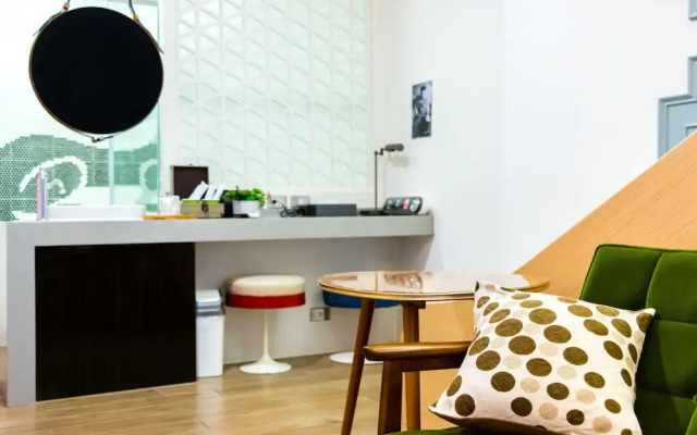 Apartment 321