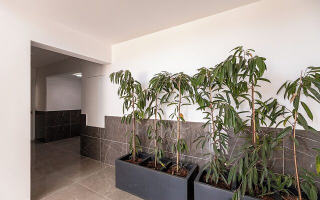 YAMAS Urban Living Pool Penthouse Marvel