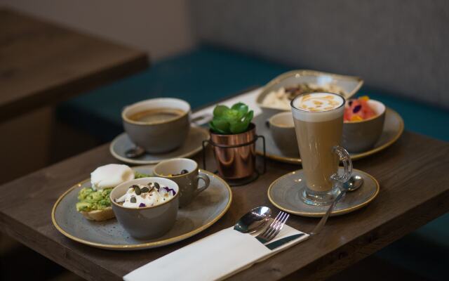 The Bedford Townhouse & Café