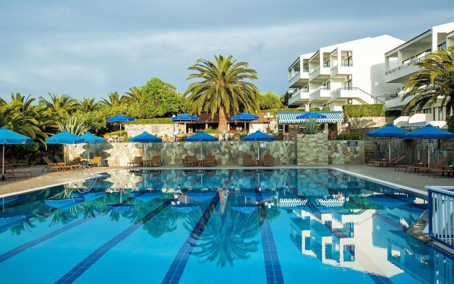 Xenios Port Marina Hotel