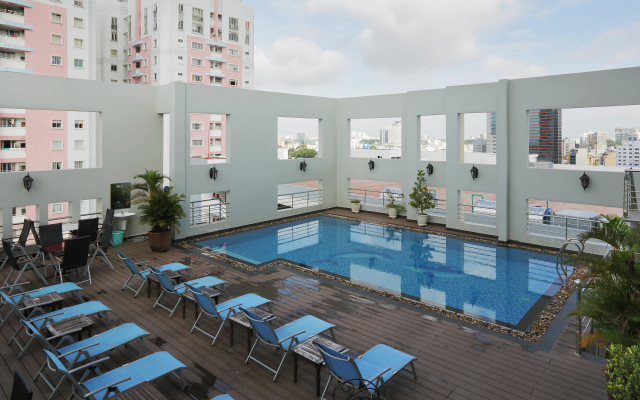 Huazhu Hotel (华住酒店)