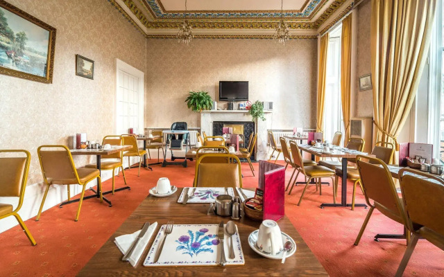 Kelvin Apartment