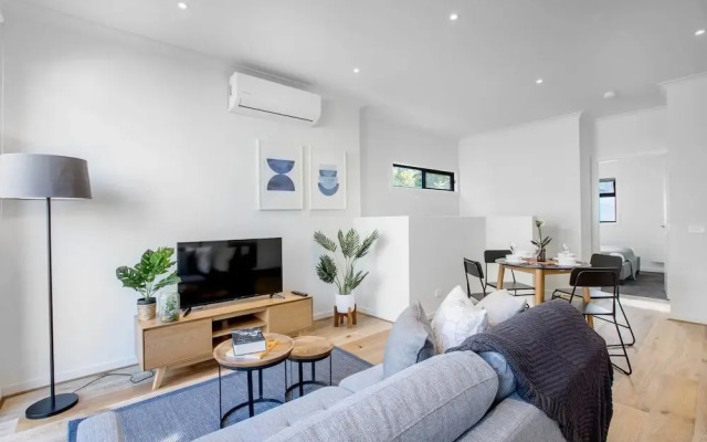 89 Fancy Doncaster Home