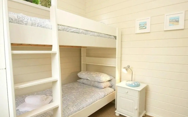 Sam's Cabin
