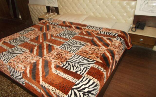 Hotel Mansarovar Palace