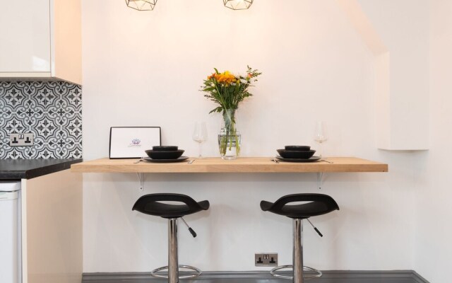 Modern Refurbished Home In Exeter