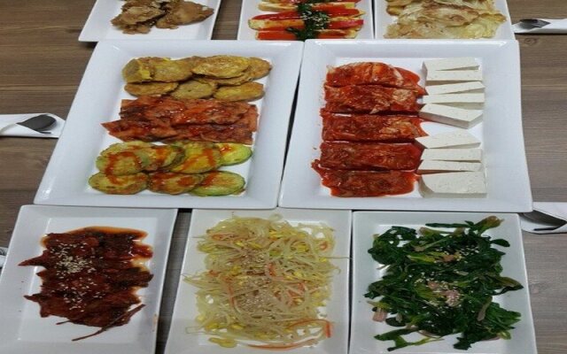 Eoot Hanok Guesthouse